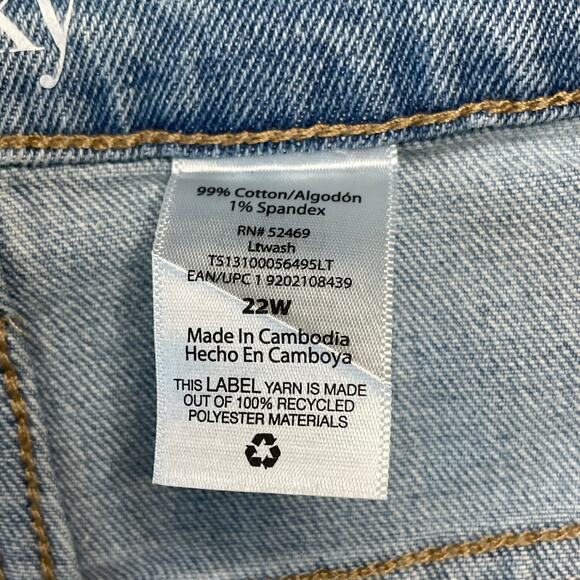 Terra & Sky Size 22W High Rise Light Wash Frayed Hem Side Silt Denim Jean Shorts - Picture 6 of 9